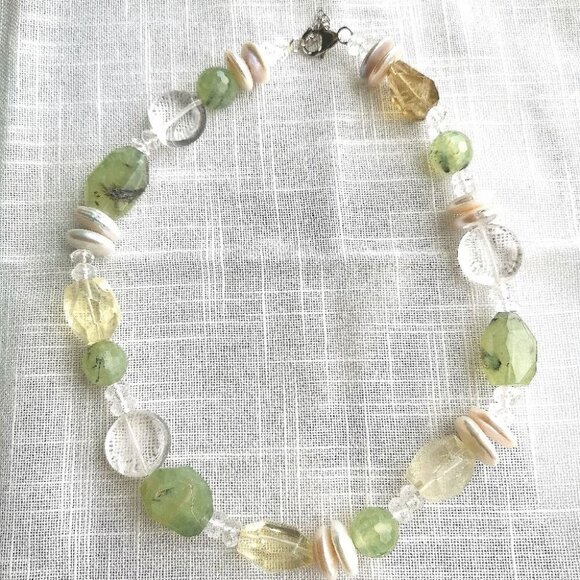 Green quartz gemstone coin pearl necklace - Picture 10 of 11